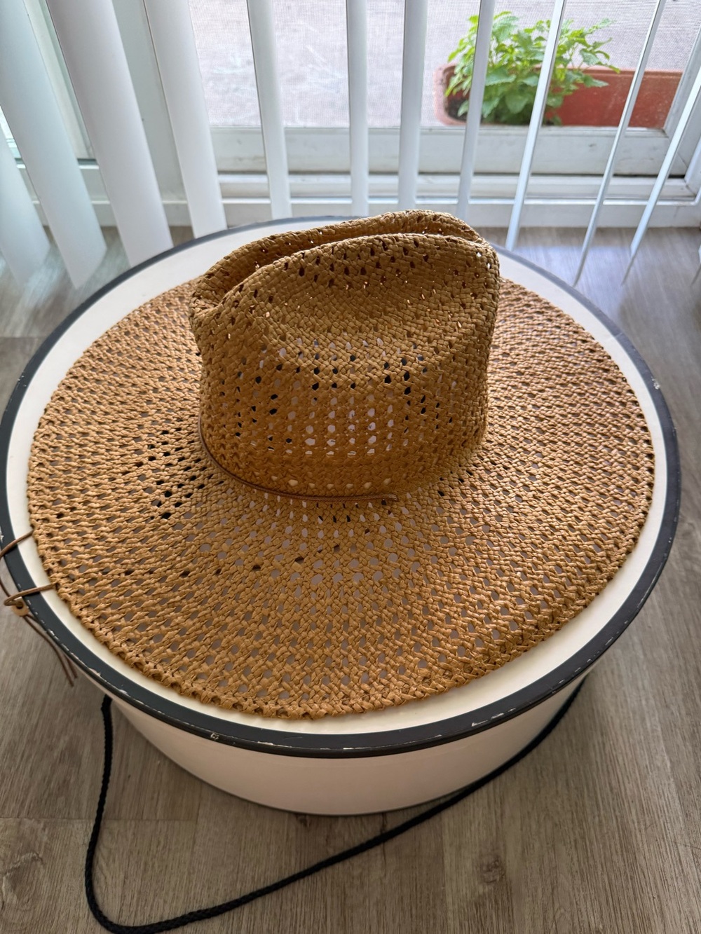 lack of color the vista cesca brown wide brim straw summer sun hat small NEW
